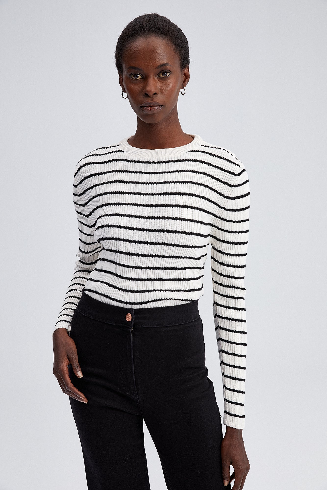 STRIPED RIBBED KNIT SWEATER