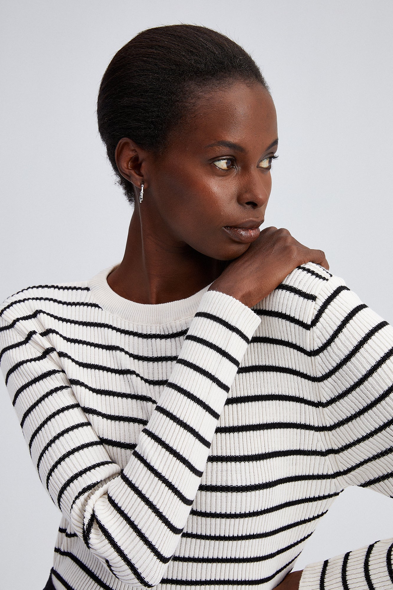 STRIPED RIBBED KNIT SWEATER