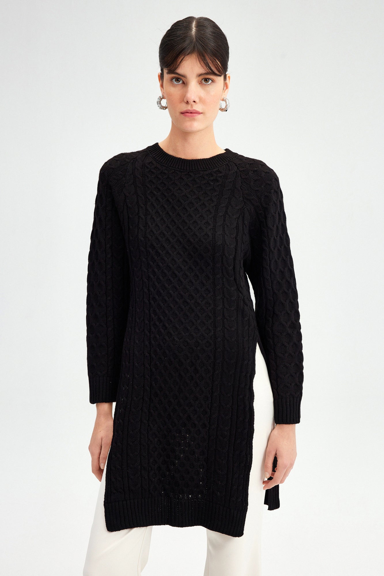 CABLE KNITTING AND SLIT DETAIL TRICOT TUNIC