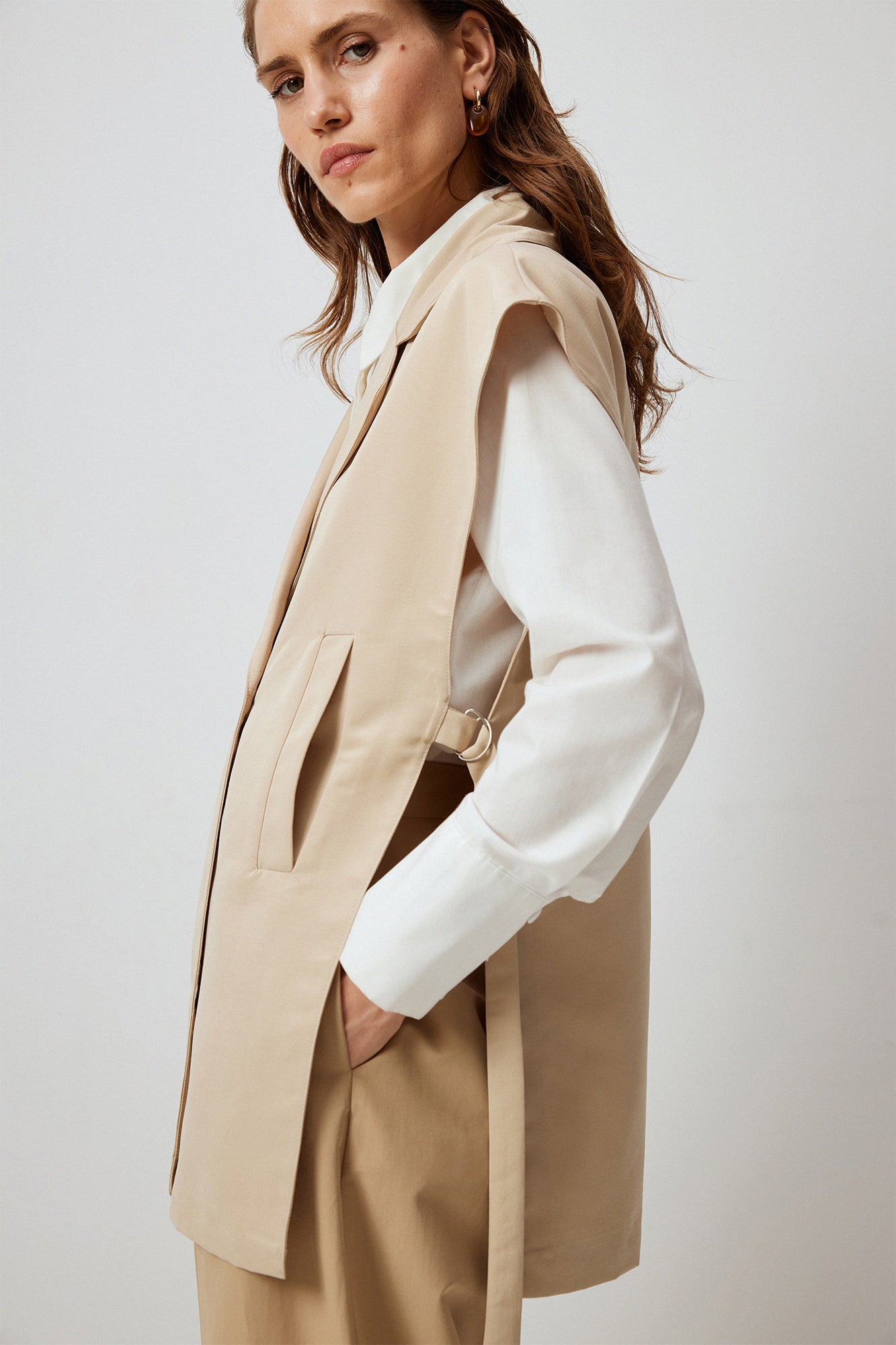 DOUBLE-BREASTED BELTED TRENCH VEST