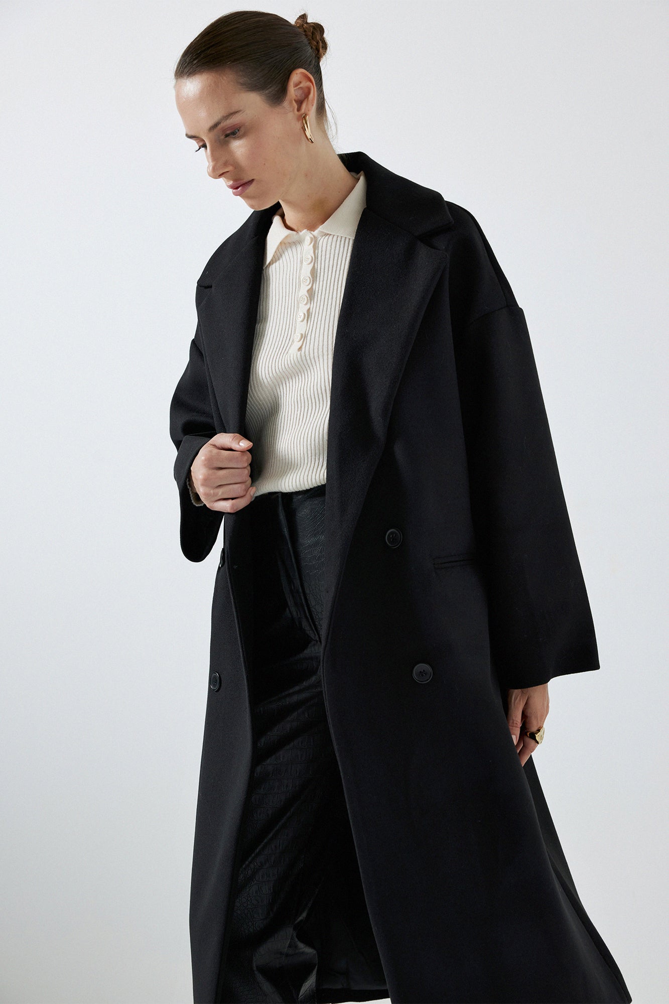 OVERSIZED WOOL COAT