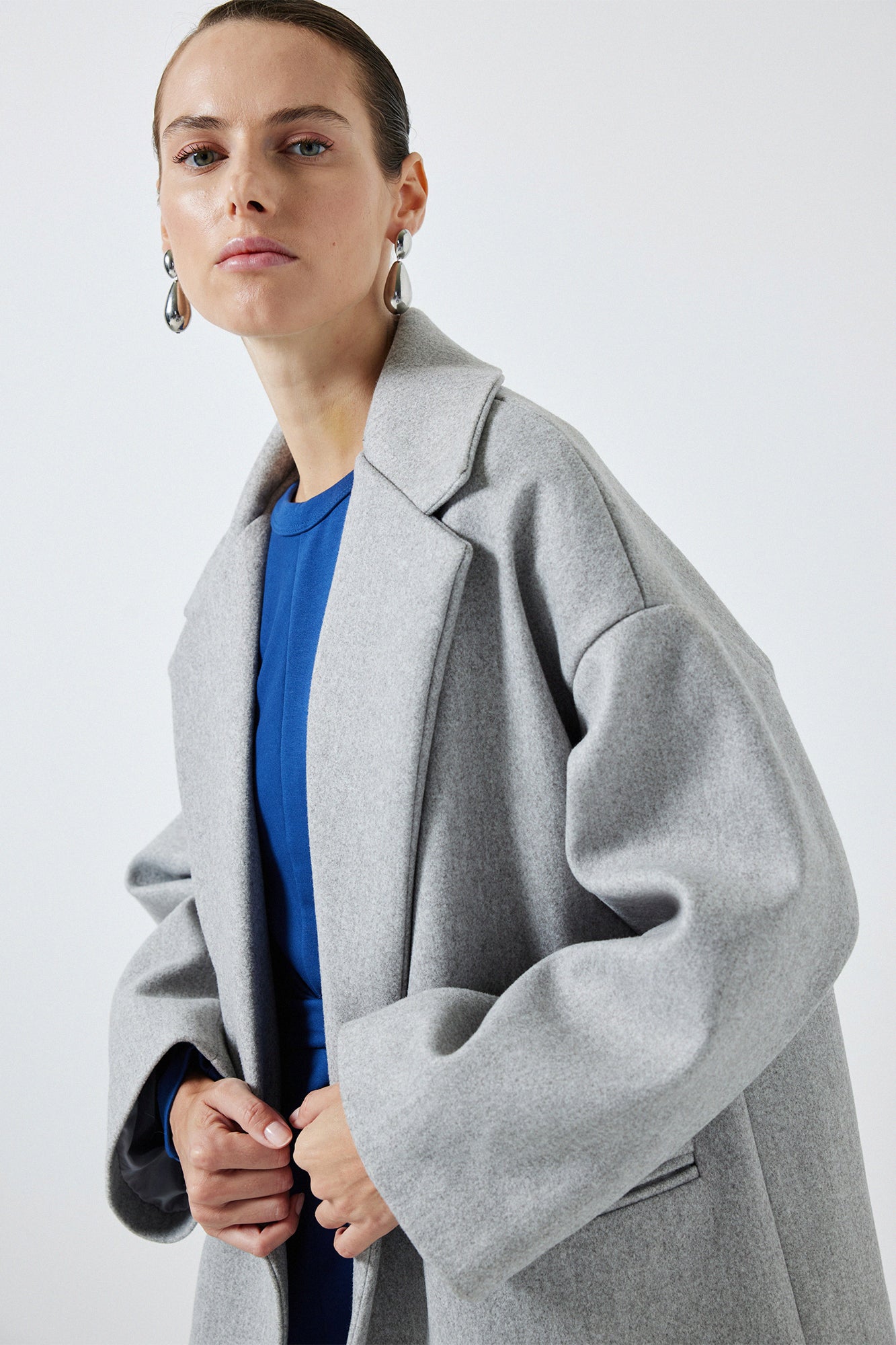 OVERSIZED WOOL COAT