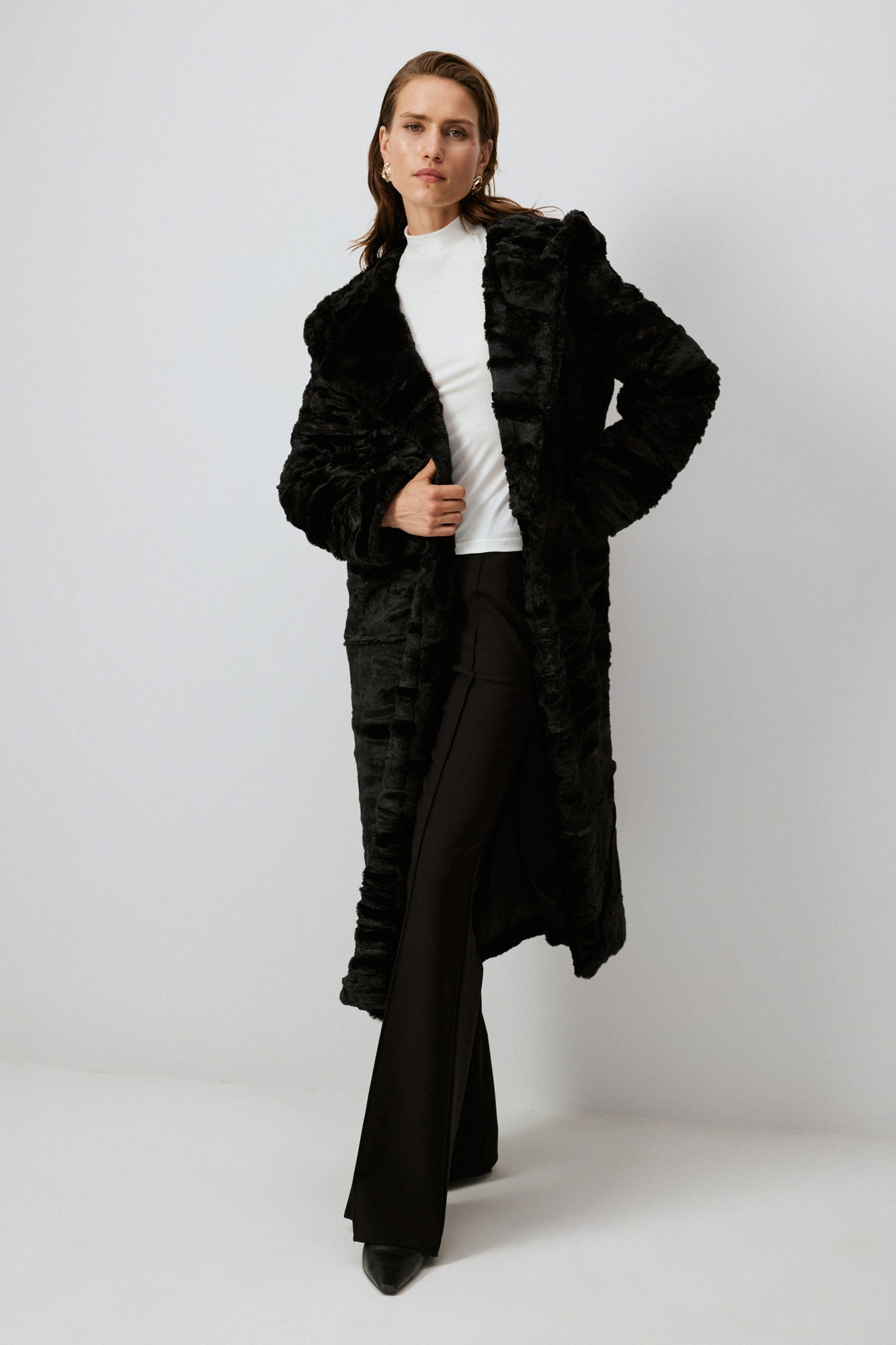 FUR COAT WITH POCKETS