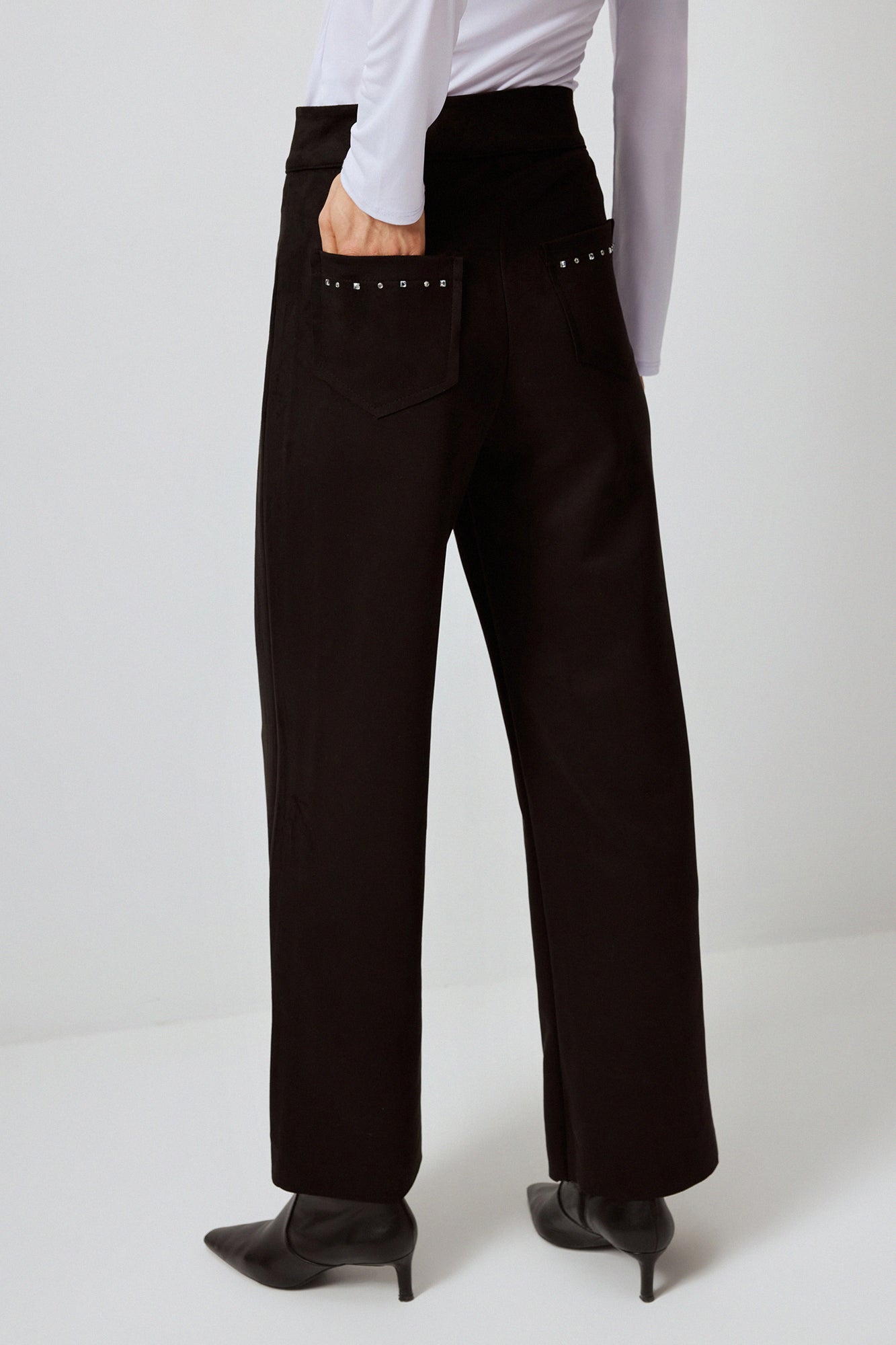 STONE EMBROIDERED SUEDE TROUSER