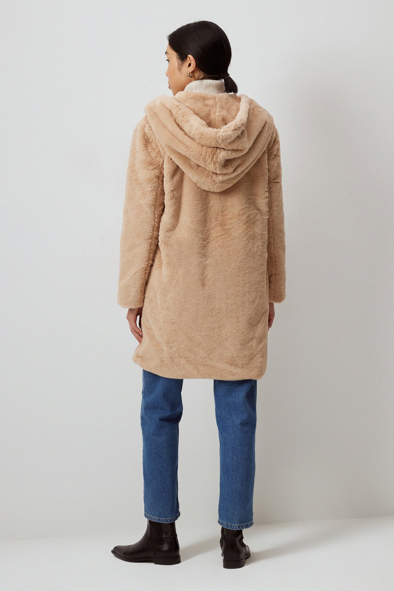 HOODED PLUSH COAT