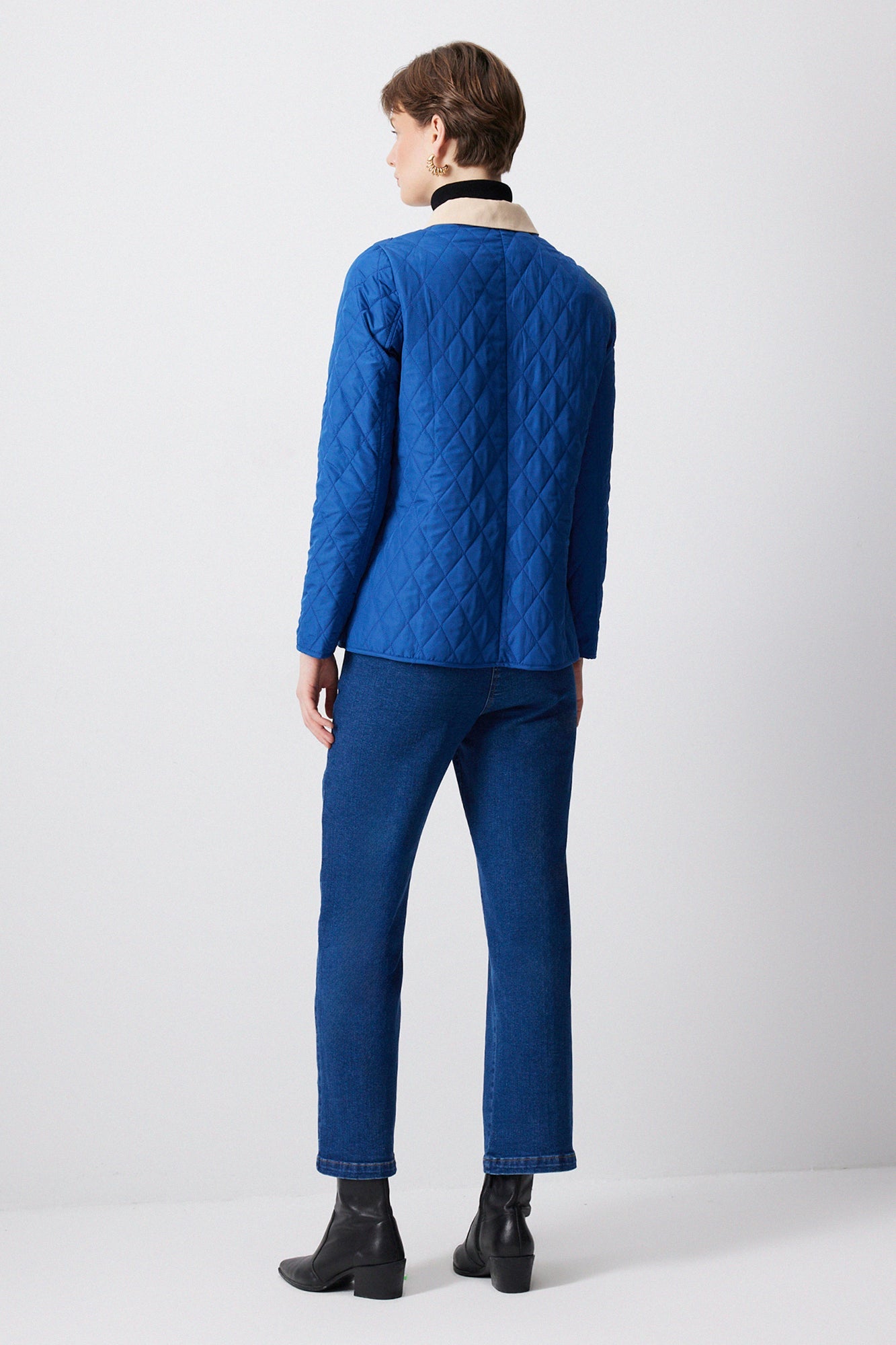 GABARDINE COLLAR QUILTED JACKET