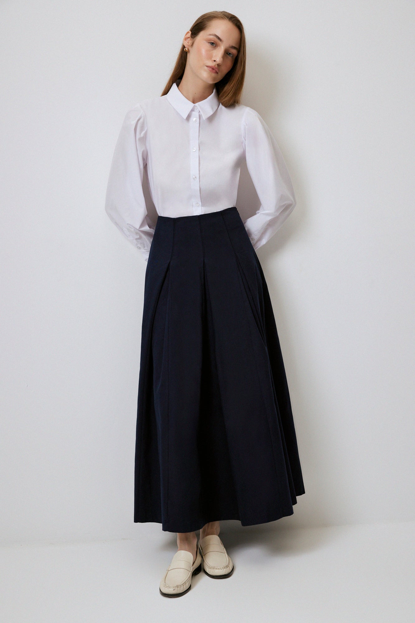 PLEATED GABARDINE SKIRT