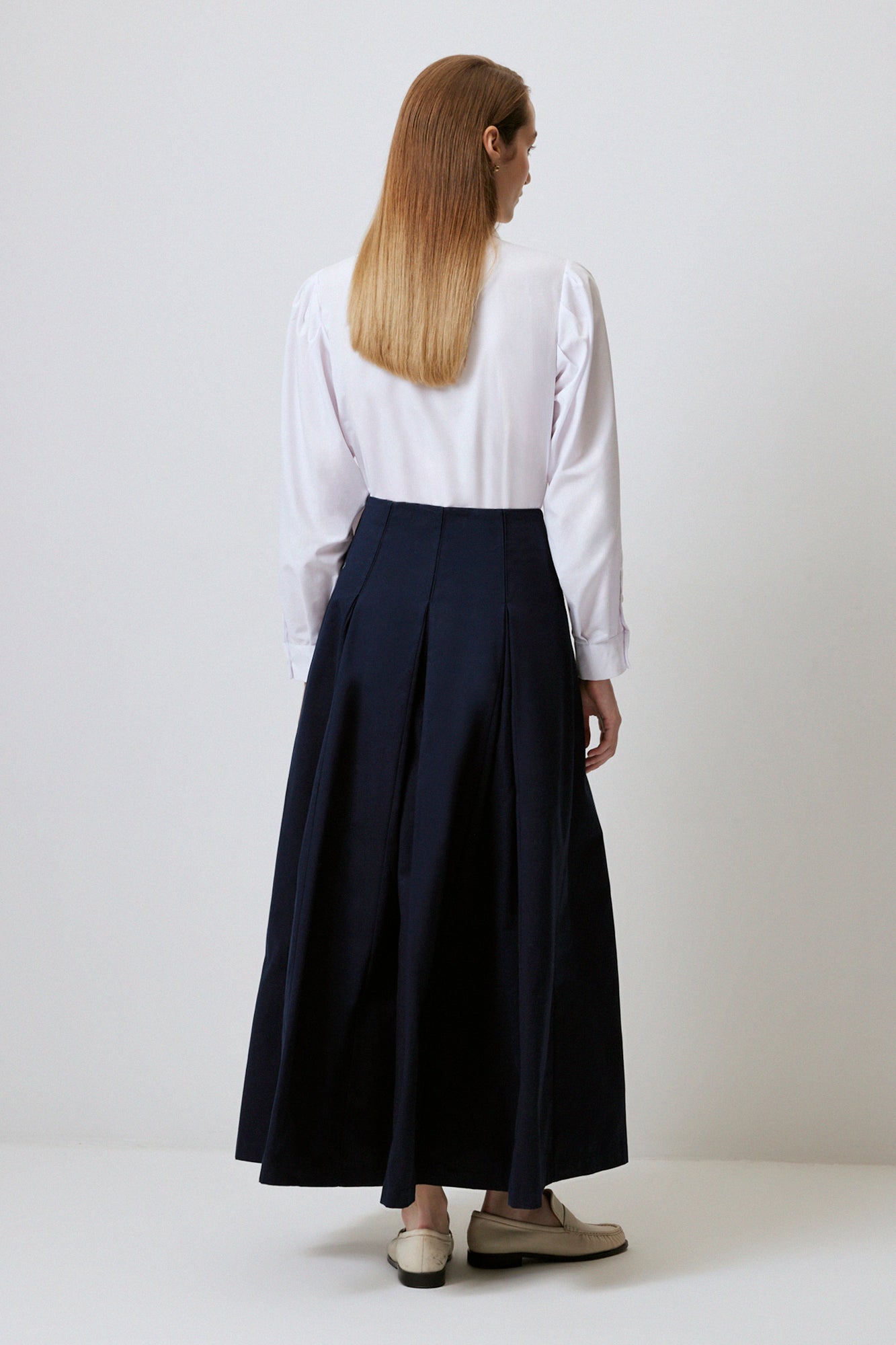 PLEATED GABARDINE SKIRT