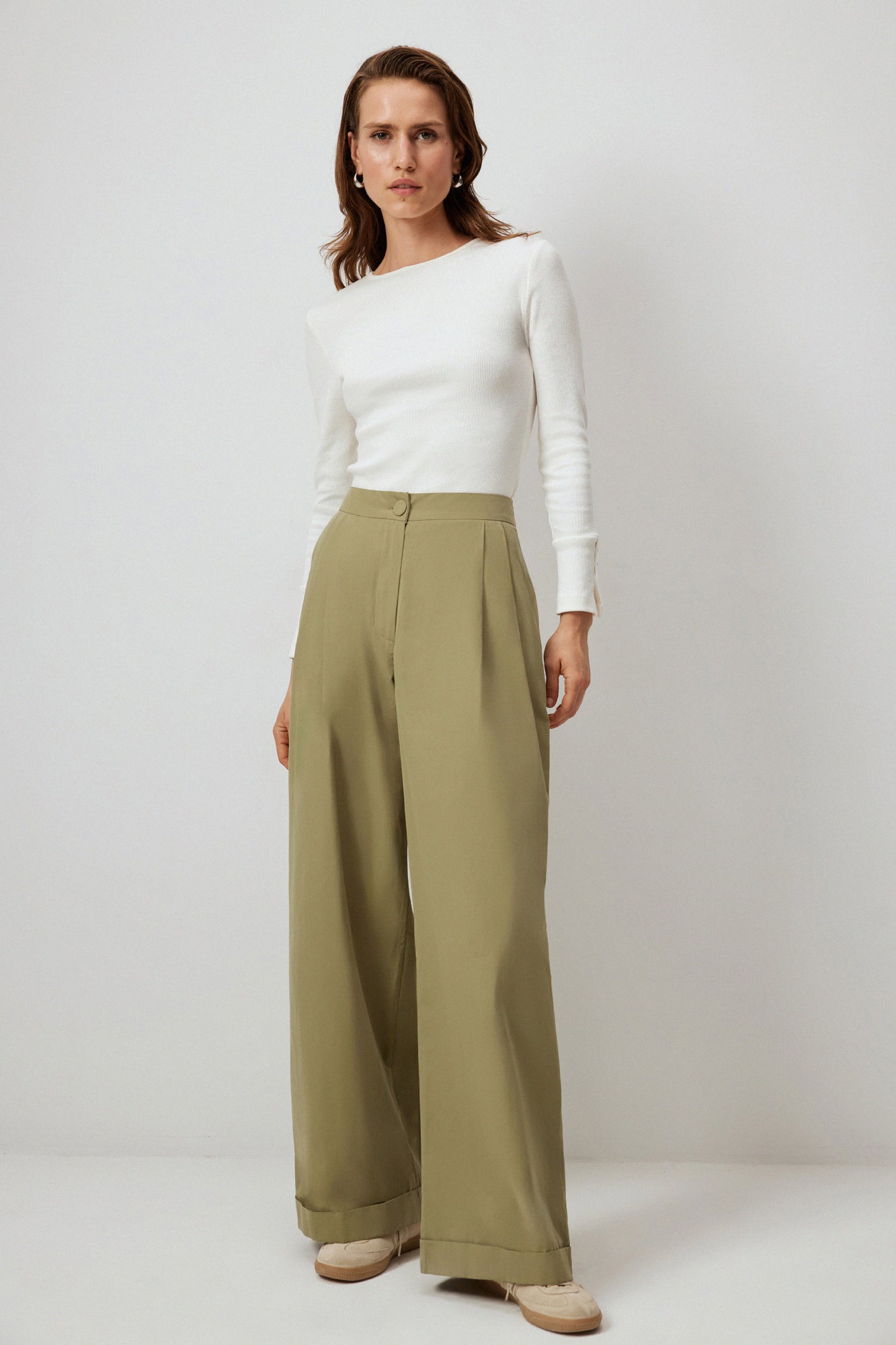 PLEATED RELAX FIT TROUSERS