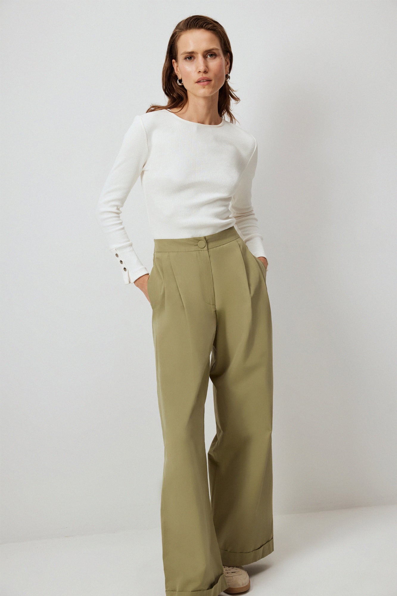 PLEATED RELAX FIT TROUSERS