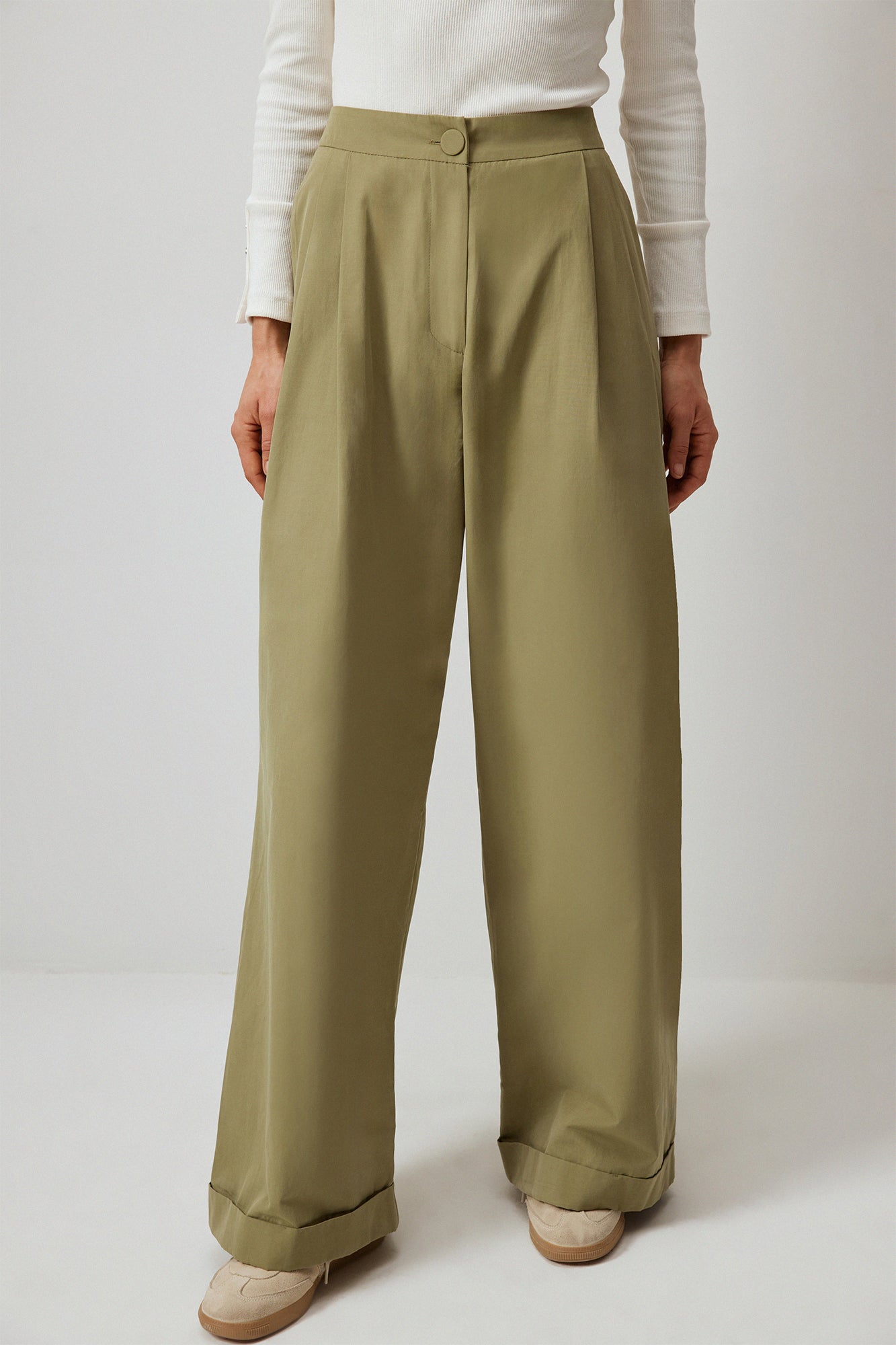 PLEATED RELAX FIT TROUSERS