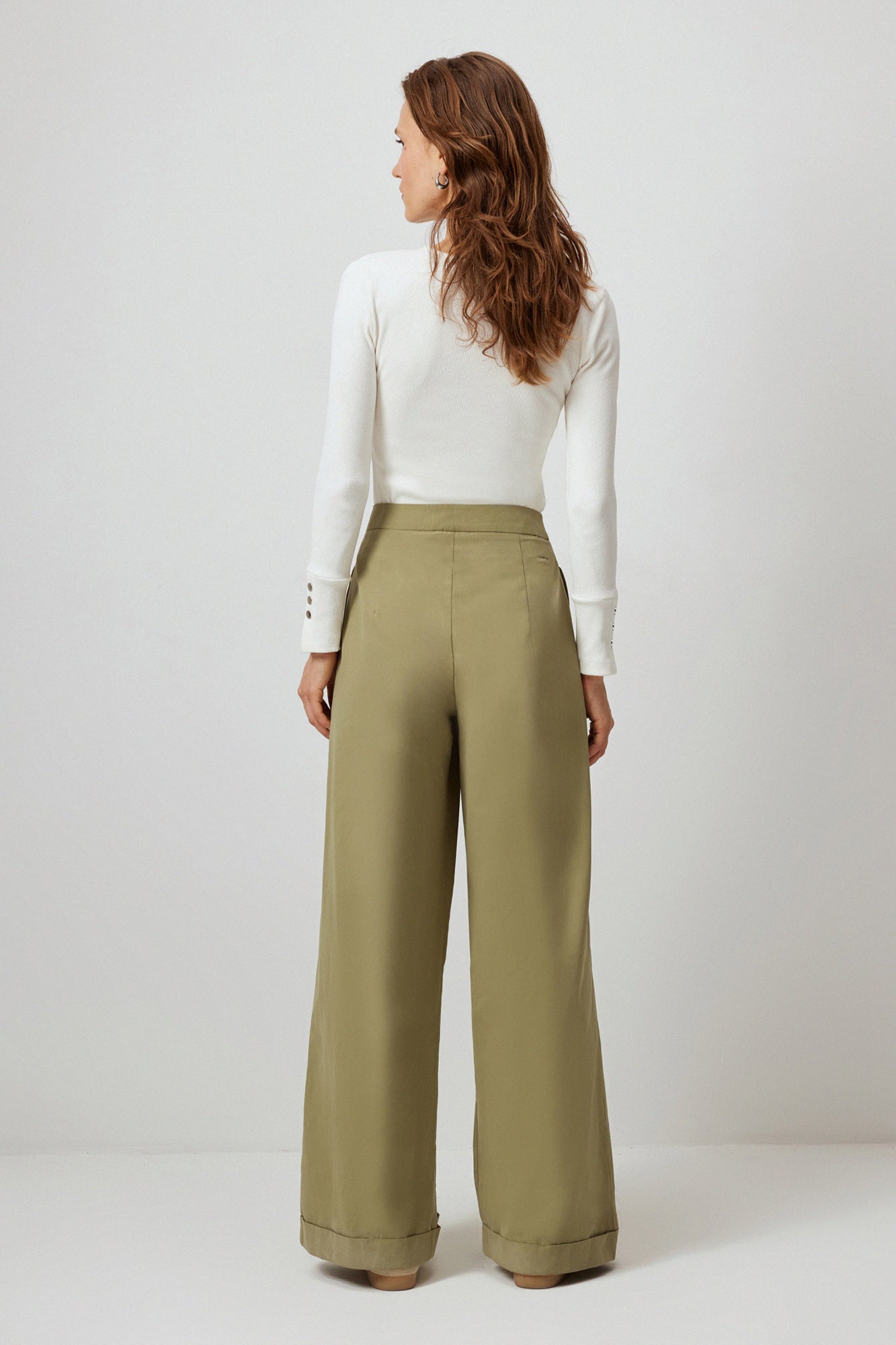 PLEATED RELAX FIT TROUSERS