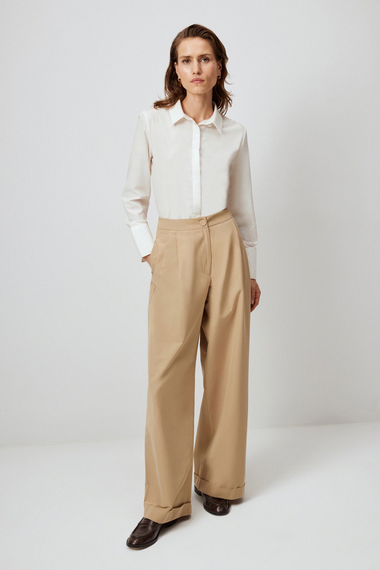 PLEATED RELAX FIT TROUSERS