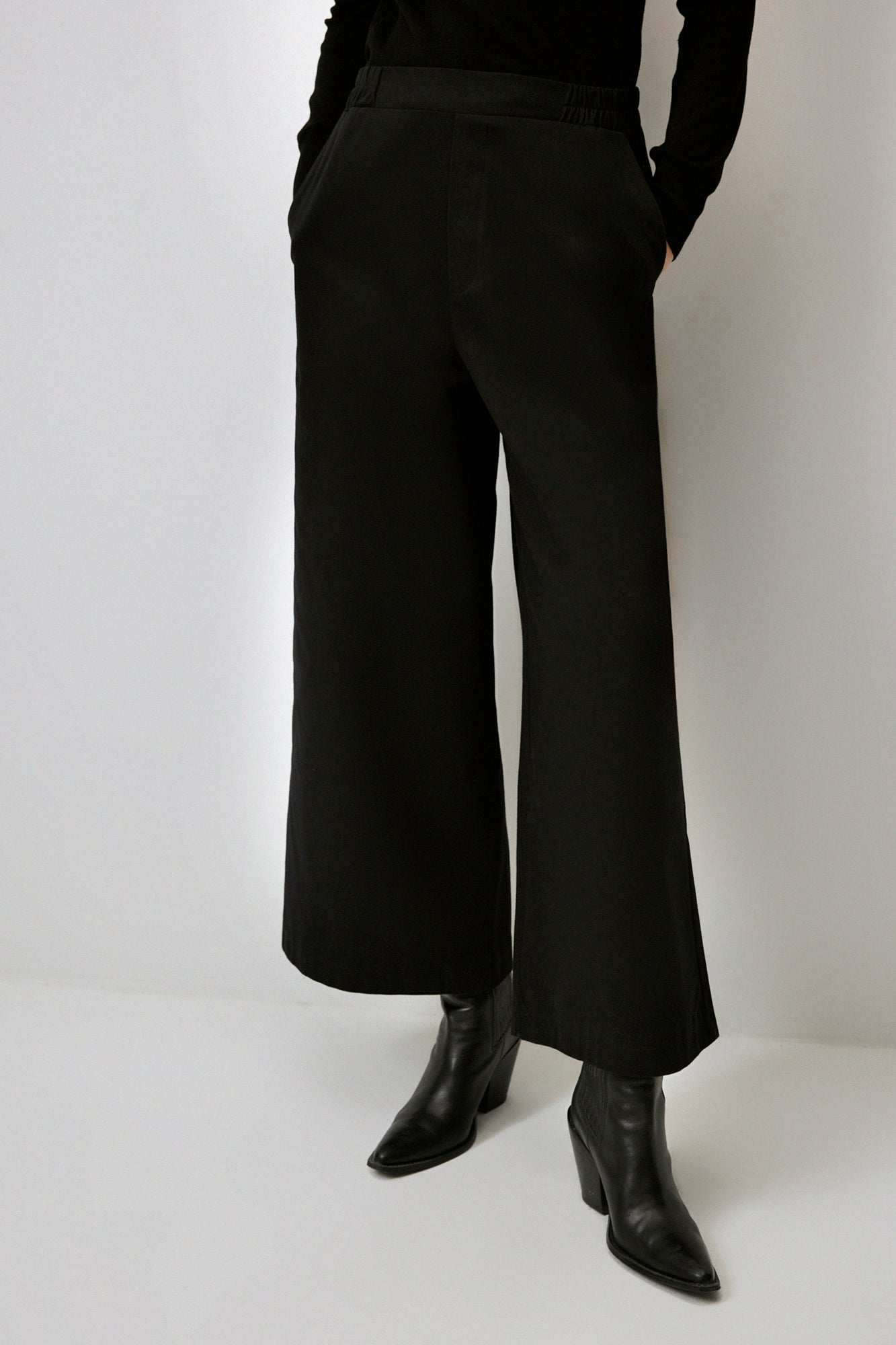 WIDE LEG GABARDINE TROUSERS