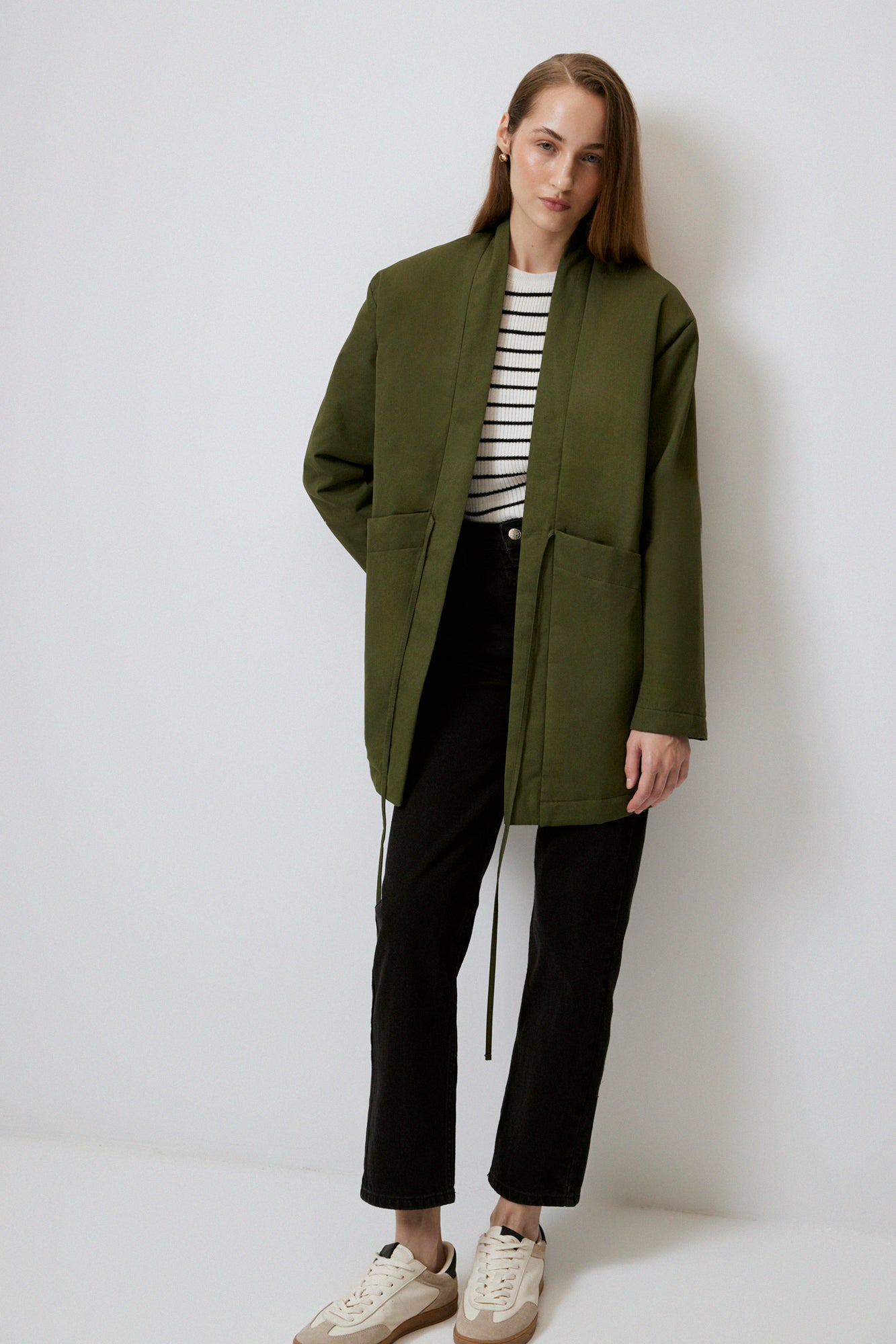 GABARDINE COAT WITH WIDE POCKET