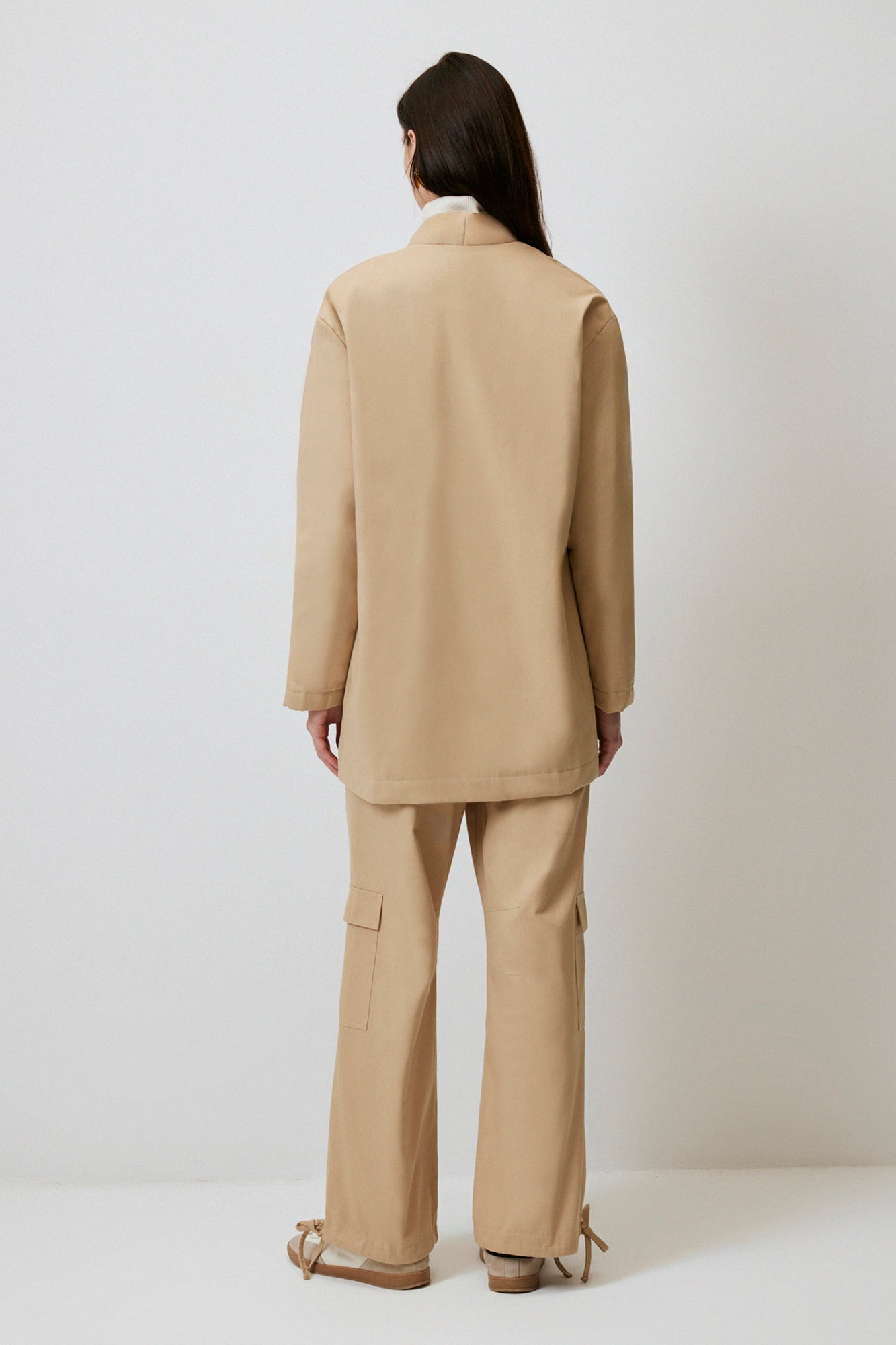 GABARDINE COAT WITH WIDE POCKET