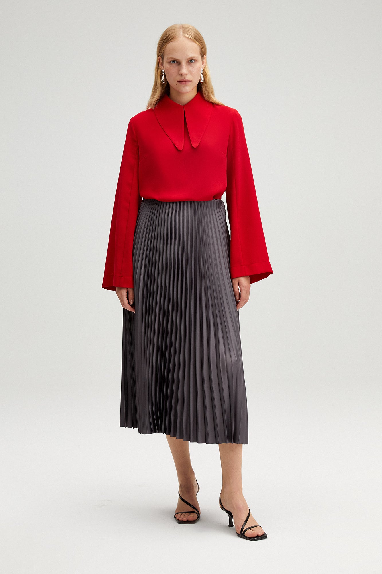 PLEATED SKIRT