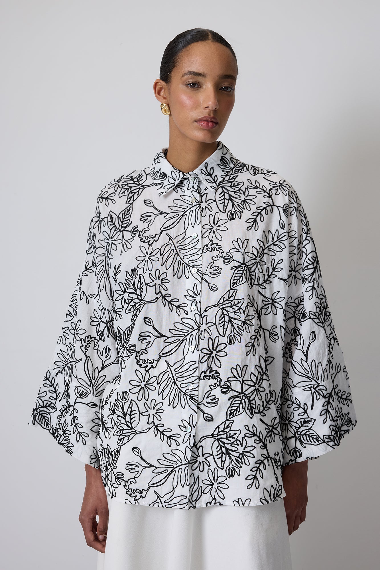EMBROIDERY DETAIL SHIRT